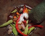 Foto langkah ke 4 dari resep Sambal Terasi Sederhana Extra Pedass.