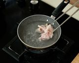 Foto langkah ke 1 dari resep Chicken Luncheon Devina Hermawan.