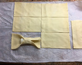 Foto del paso 2 de la receta: Caramelos 🍬 salados de salchicha con queso 🧀