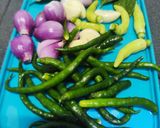 Foto langkah ke 2 dari resep Tumis Cumi, Terong Cabe Hijau.