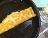 Foto langkah ke 3 dari resep Telur Gulung Keju.
