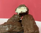 Foto del paso 3 de la receta: Palitos de chocolate rellenos de coco