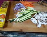 Foto del paso 2 de la receta: Noodles japoneses con verduras y huevo