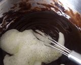 A picture of step 4 of Oreo cookies cake.