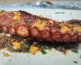 Foto del paso 4 de la receta: Pulpo trufado a la plancha con sriracha