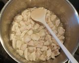 Tárkonyos csirkeraguleves recept fázis 2 fotója