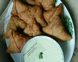 A picture of step 4 of Whole wheat(gandum atta) samosay with green raita chutni.