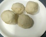 A picture of step 9 of Bread Kofta in White Sause.