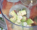 Foto del paso 2 de la receta: Pasta con Aguacate y Albahaca