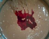 A picture of step 2 of Redvelvet pancake.