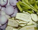 வாழைக்காய் மிளகாய் வெங்காய பஜ்ஜி ரெசிபி ஸ்டேப் 1 புகைப்படம்