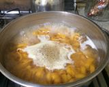 Foto del paso 1 de la receta: Tallarines con atún y algo más