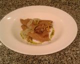 Foto del paso 7 de la receta: Crepes integrales, rellenos de cerdo, bañados en crema de apio!
