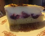 Foto del paso 12 de la receta: Encerezado afrutillado küchen con crema casera