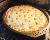 Kapros tejfölös tonhal pizza fekete erdei sonkával 💚🍕 recept fázis 5 fotója
