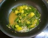 A picture of step 4 of Cucumber Spinach soup.