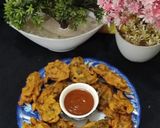 A picture of step 7 of Palak pakoray.