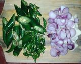 Foto langkah ke 2 dari resep Tumis Tempe Cabe Ijo.