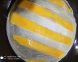 A picture of step 5 of Striped cheese Omelette.