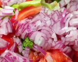 Foto del paso 1 de la receta: Ensalada de Garbanzos con Lechuga y Tomate
