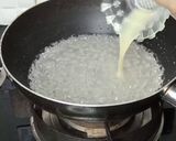 A picture of step 3 of Bombay Karachi Halwa.