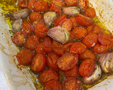 Foto del paso 5 de la receta: Tomates cherries asados en aceite y ajo