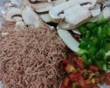 عکس مرحله 2 از دستور پیتزا با نان تست