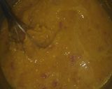 A picture of step 2 of Daal chawal aur keri k pakorey.
