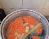 Foto langkah ke 3 dari resep Nasi Sup Daging.