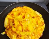 Foto langkah ke 6 dari resep Potato Omelette.