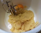 Foto langkah ke 2 dari resep Soes/sus mini kering | oven kompor.