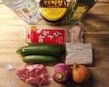 Une image de l'étape 1 de Porc Sauté à la Pâte de Soja Noire - Jajangmyeon.