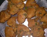 प्याज के पकोड़े (सिंधी स्पेशल)(pyaz k pakode recipe in hindi) रेसिपी चरण 5 फोटो