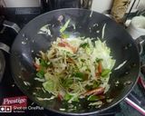 A picture of step 6 of Lemon Coriander Soup and Chilli Garlic Noodles Restaurant Style.