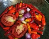 Foto langkah ke 4 dari resep Tempe Penyet Daun Kemangi.