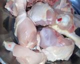 Foto langkah ke 1 dari resep Ayam santan bumbu kuning+ telur.