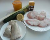 Foto del paso 1 de la receta Rape con salsa de hígado de rape, calabacín y puerro