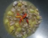Foto langkah ke 2 dari resep Tumis Kentang & Jeroan Kambing.