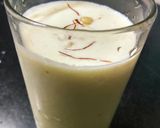 A picture of step 1 of Dry fruits lassi.