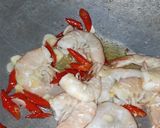 Foto langkah ke 2 dari resep Tumis Pokcoy Udang.