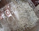 Hình bước làm 1 của món Canh cá cơm nhật + đậu phụ trắng+ rong biển