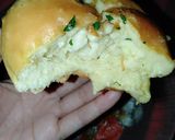 Foto langkah ke 10 dari resep Chicken Korean garlic cheese bread.