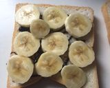 A picture of step 1 of Banana sandwich.