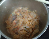 Foto del paso 3 de la receta: Arroz con setas y gambas
