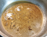 Foto del paso 4 de la receta: Pincho de Champiñones en su salsa