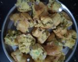 A picture of step 4 of Pav pakora.