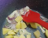 A picture of step 2 of Lettuce Soup.