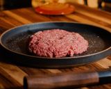 A picture of step 8 of Bacon jam burger.