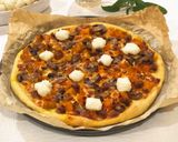 Foto del passaggio 15 della ricetta Pizza con Impasto di Cavolfiore