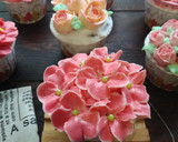 Foto langkah ke 8 dari resep Flower chocolate butter cup cake - simple ekonomis tanpa mixer.